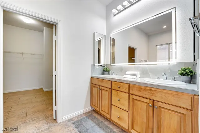 $3,300 | 7232 Frontier Hills Avenue, Las Vegas, NV 89113