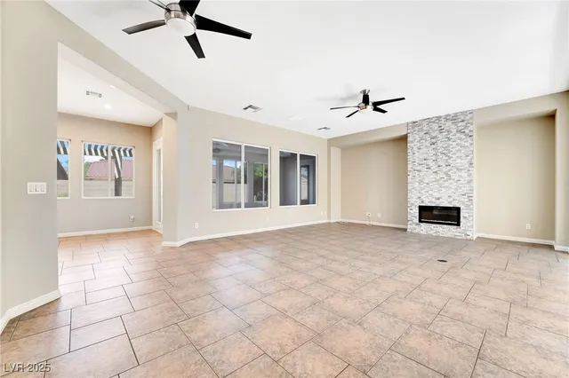 $3,300 | 7232 Frontier Hills Avenue, Las Vegas, NV 89113