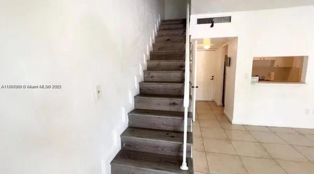 a view of entryway and hall