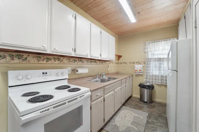 $124,900 | 52 Albert Street, Johnson City, NY 13790