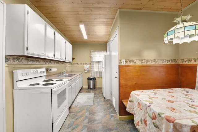 $124,900 | 52 Albert Street, Johnson City, NY 13790