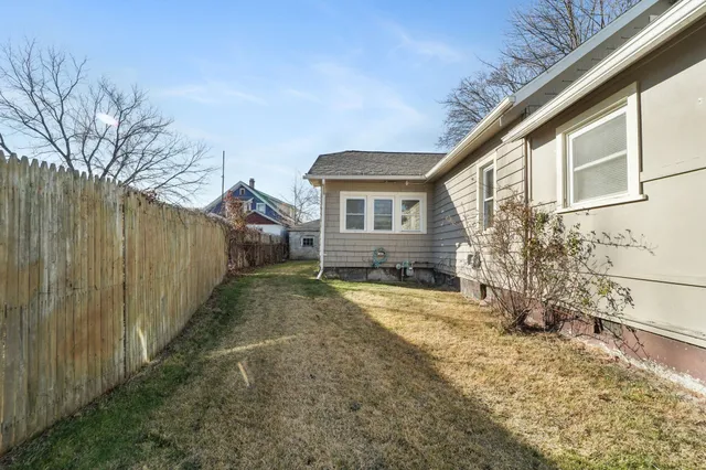 $124,900 | 52 Albert Street, Johnson City, NY 13790