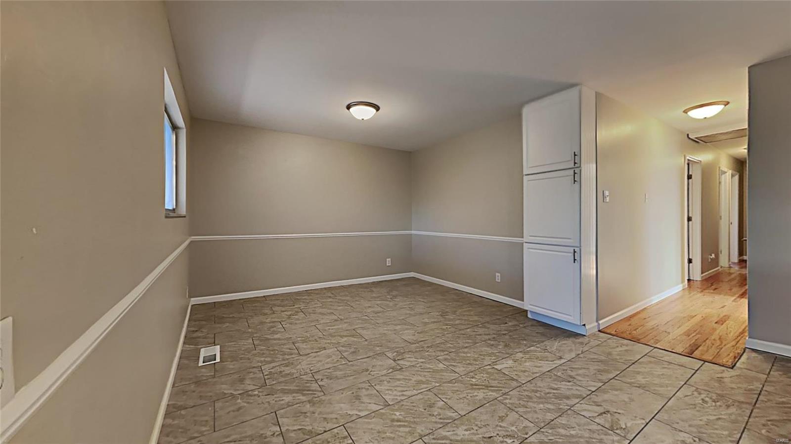 249 Pine Tree Lane Ballwin, MO 63011 - Photo 11 of 22