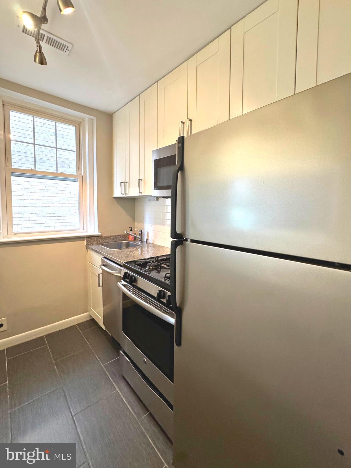 1322 15th Street Northwest, Unit 32 Washington, DC 20005 - Photo 8 of 27