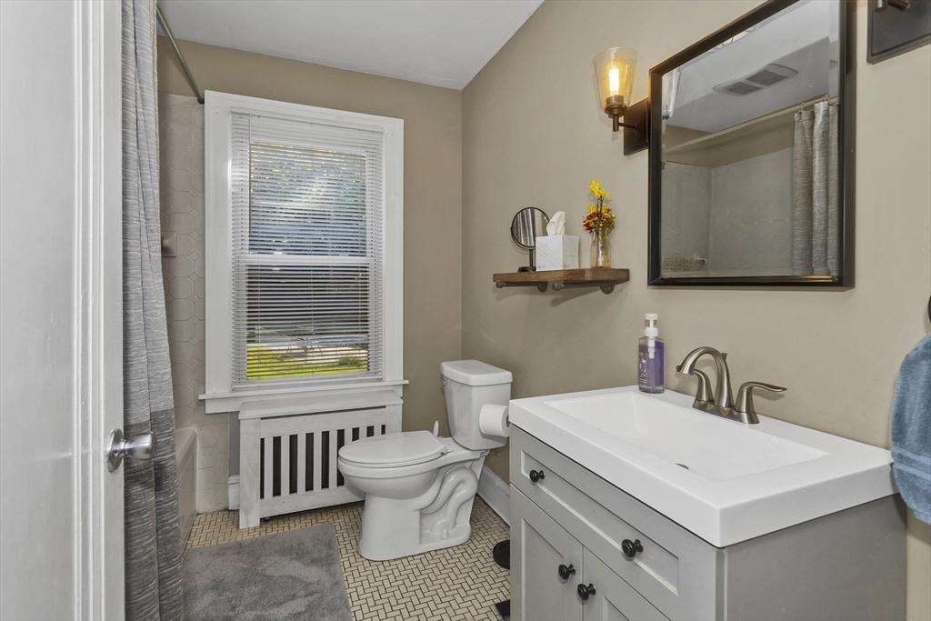138 Vining Hill Road Southwick, MA 01077 - Photo 25 of 32