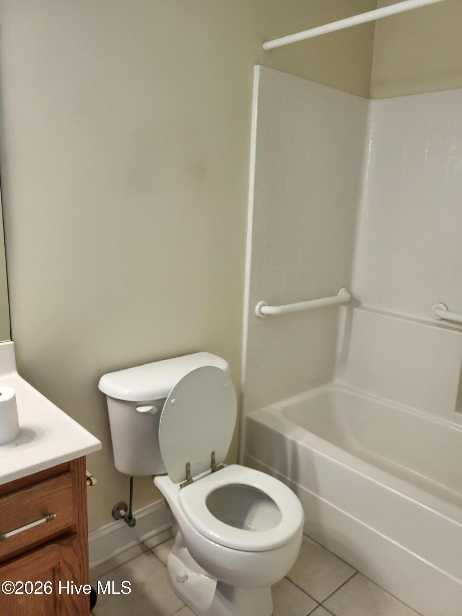 108 East Gale Street Edenton, NC 27932 - Photo 8 of 11 master bath