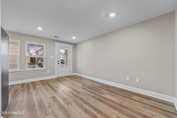 $1,600 | 1527 2nd Street, Gulfport, MS 39501