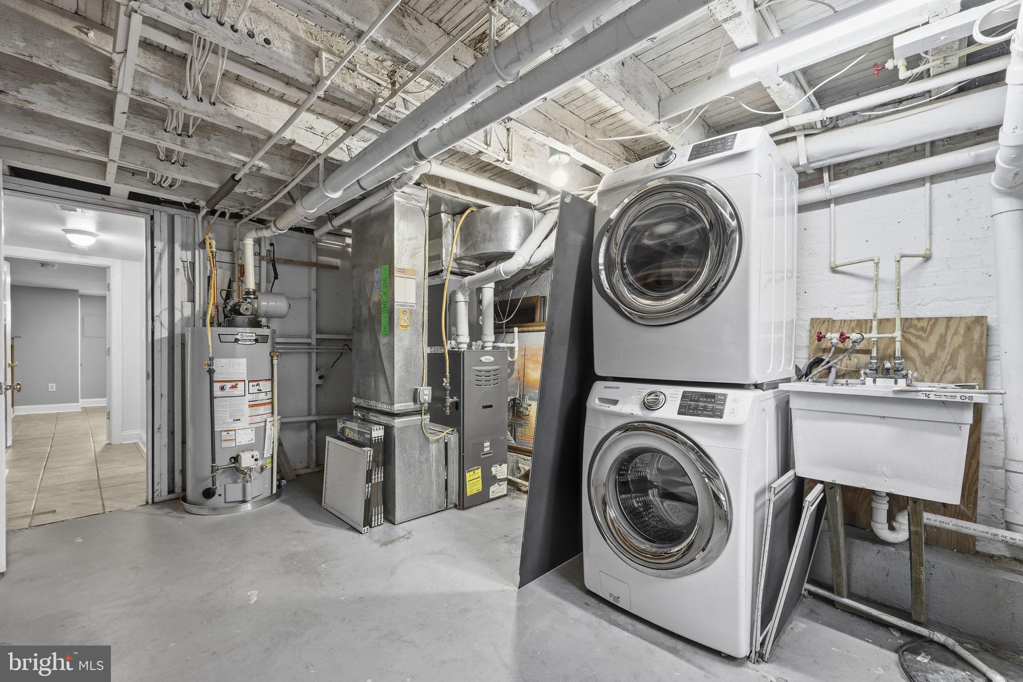 19 South Potomac Street Baltimore, MD 21224 - Photo 35 of 41