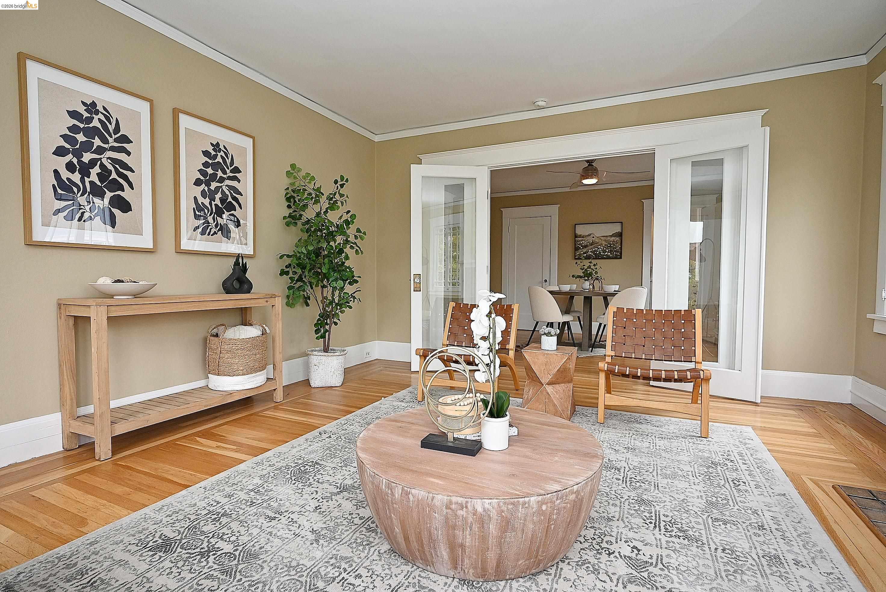 1301 Bonita Avenue, Unit 3 Berkeley, CA 94709 - Photo 5 of 48 Sitting room