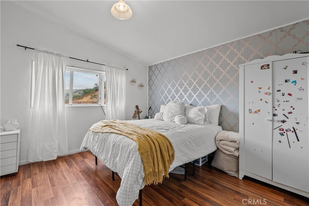 657 Lebec Road, Unit 49 Lebec, CA 93243 - Photo 9 of 13 Master Bedroom