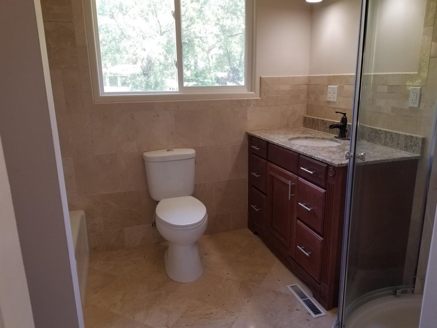 346 West Johnson Road La Porte, IN 46350 - Photo 16 of 30 1500x1124