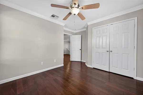 a bathroom with a sink vanity and a mirror