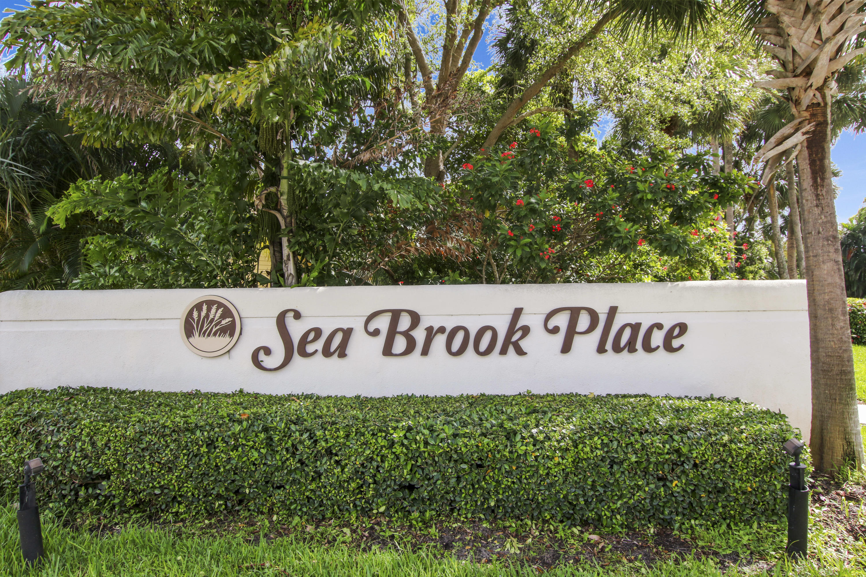 267 Seabreeze Circle Jupiter, FL 33477 - Photo 31 of 31 House-24