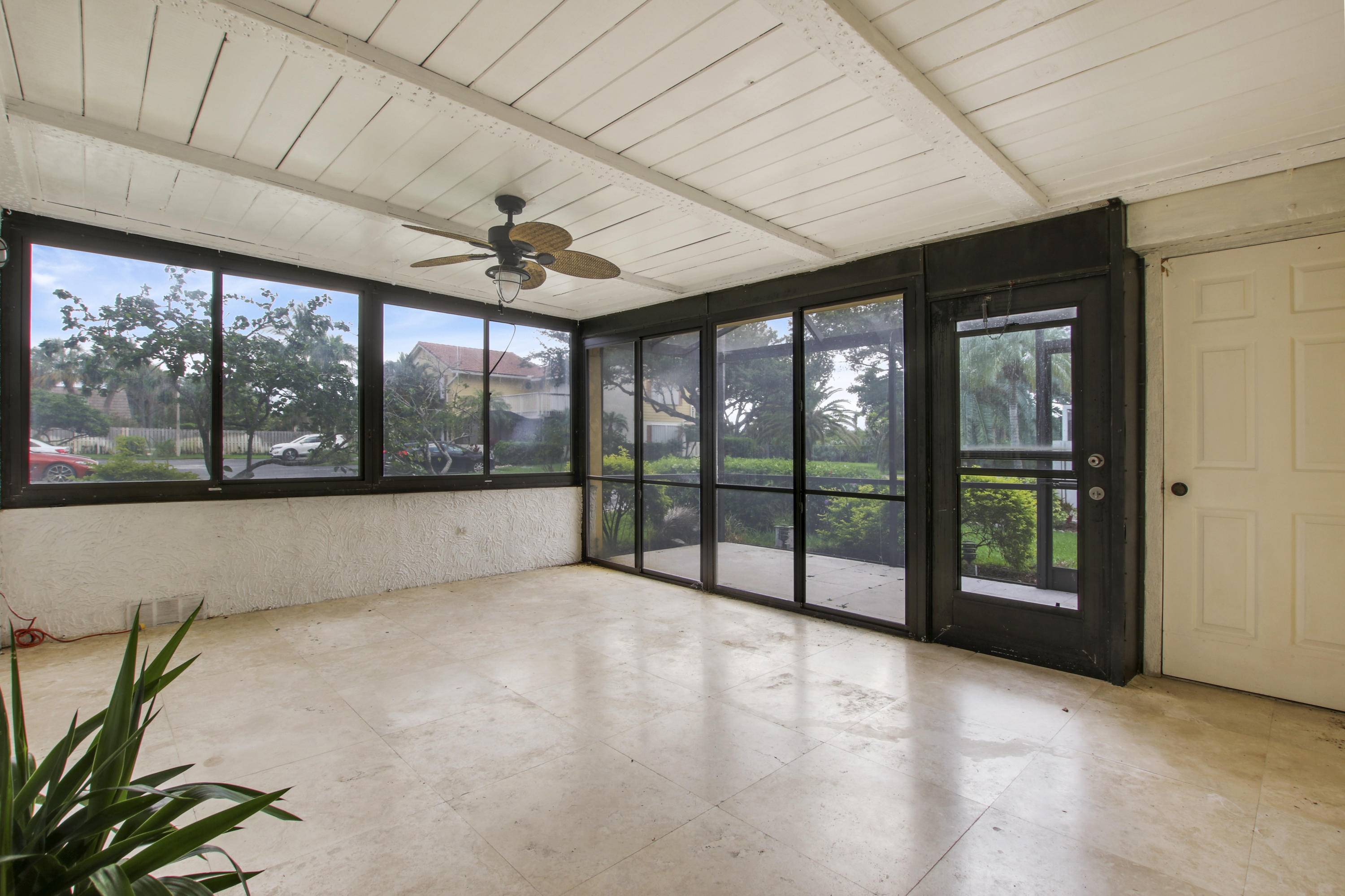 267 Seabreeze Circle Jupiter, FL 33477 - Photo 5 of 31 House-19