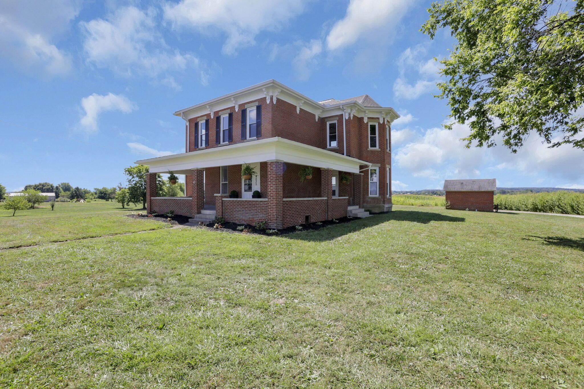 4535 Amanda Northern Road Amanda, OH 43102 - Photo 4 of 72 Front Exterior