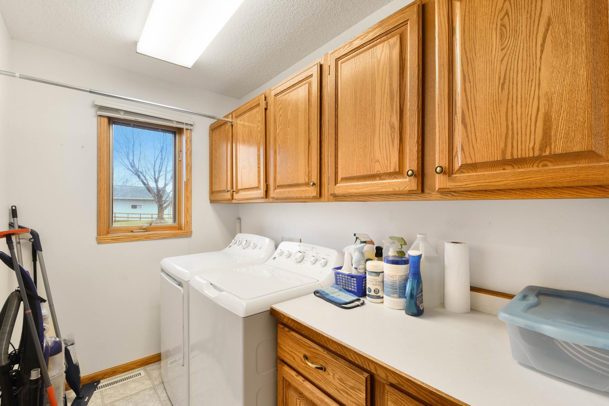 3301 30th Avenue South Fargo, ND 58103 - Photo 5 of 71