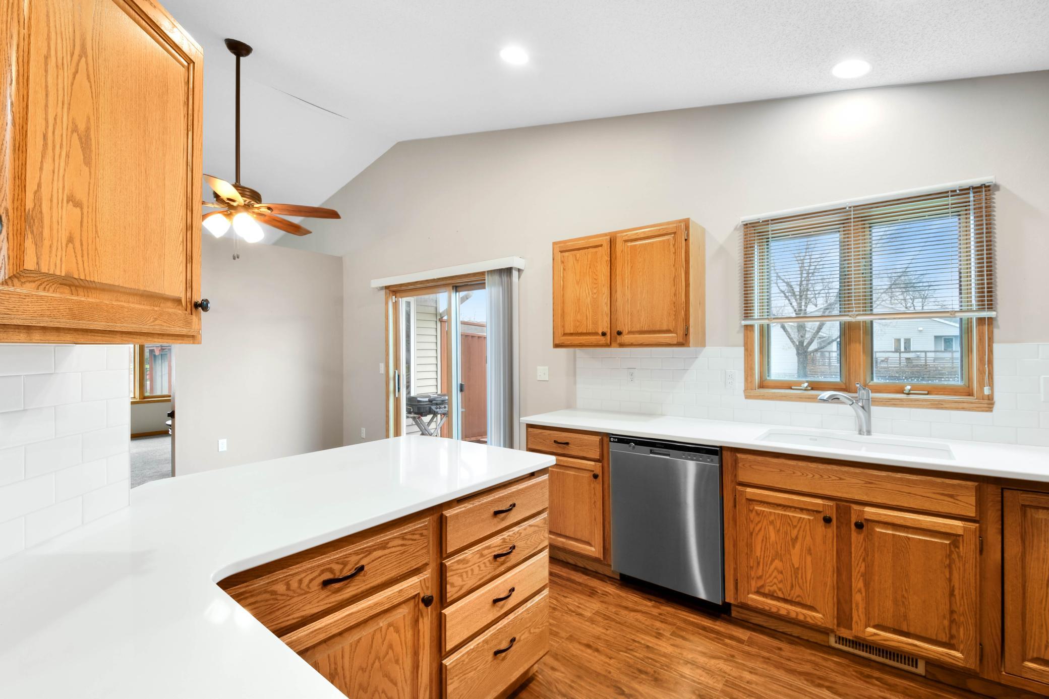 3301 30th Avenue South Fargo, ND 58103 - Photo 7 of 71