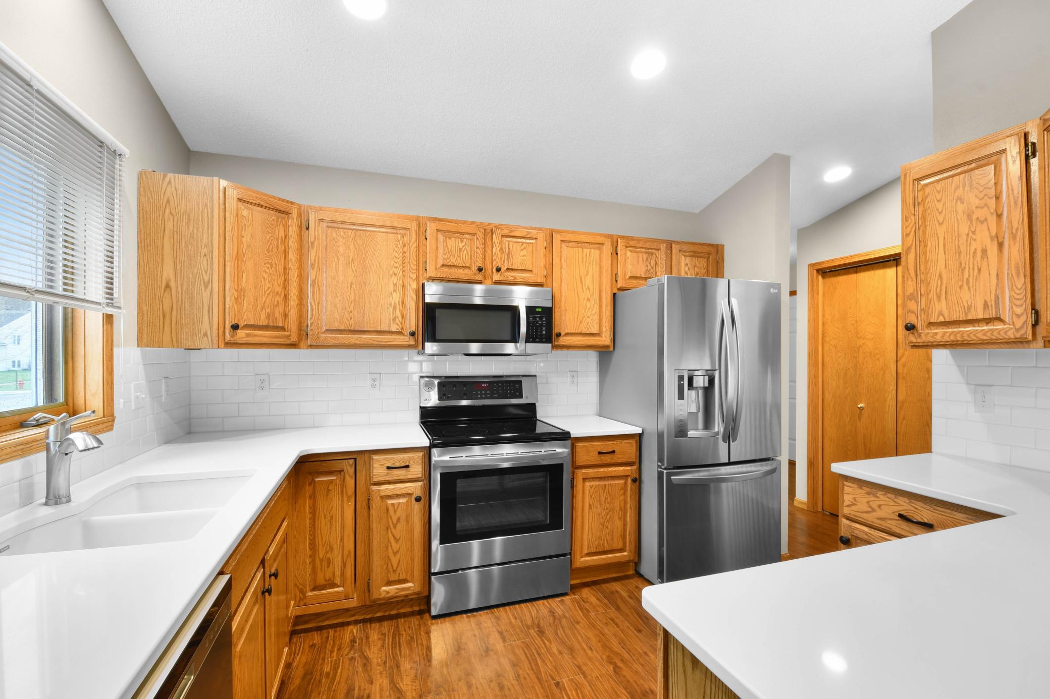 3301 30th Avenue South Fargo, ND 58103 - Photo 9 of 71
