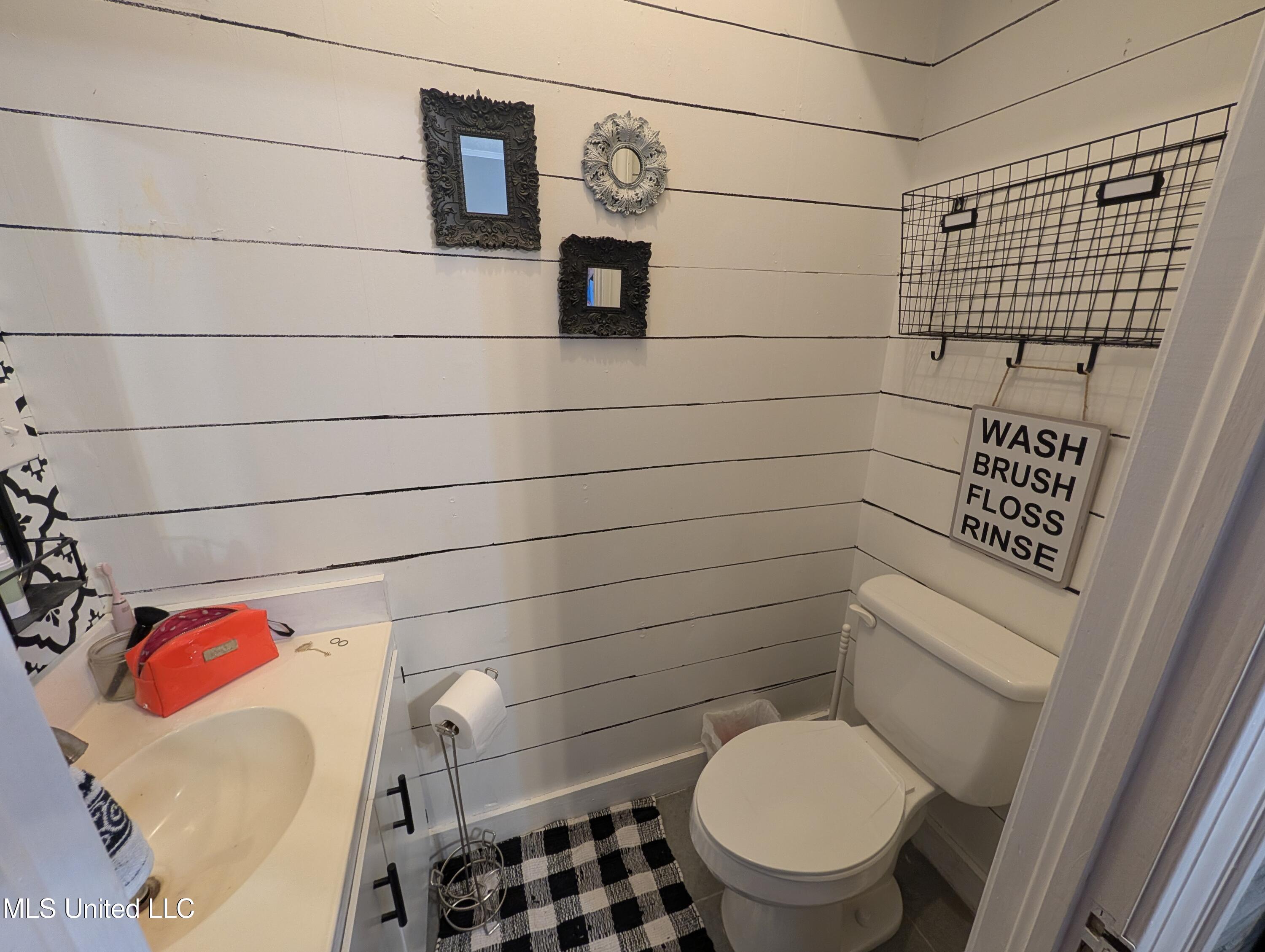 936 Main Street Columbia, MS 39429 - Photo 22 of 24 PXL_20260201_211302893