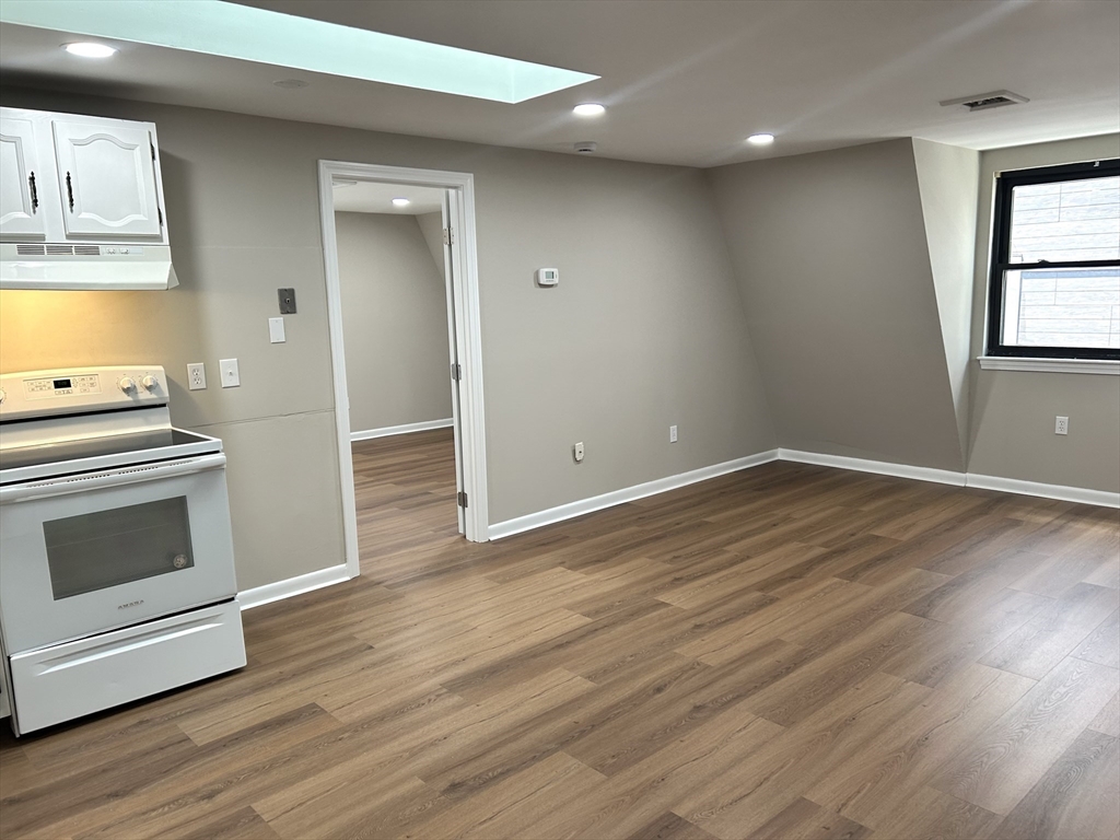 33 Federal Street, Unit 3 Salem, MA 01970 - Photo 4 of 16