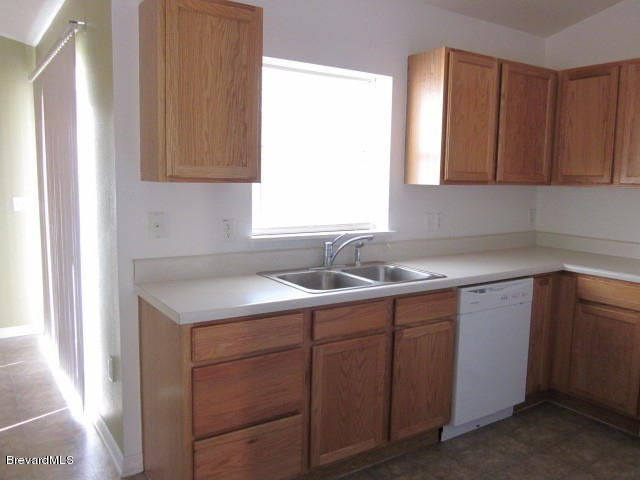 441 Tunis Road Southwest Palm Bay, FL 32908 - Photo 8 of 30 Kitchen 2