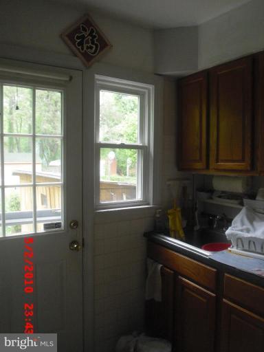 11928 Bluhill Road Silver Spring, MD 20902 - Photo 13 of 19 Kitchen #3