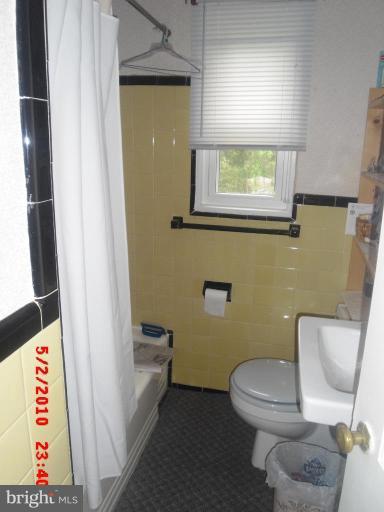 11928 Bluhill Road Silver Spring, MD 20902 - Photo 3 of 19 Bath #1