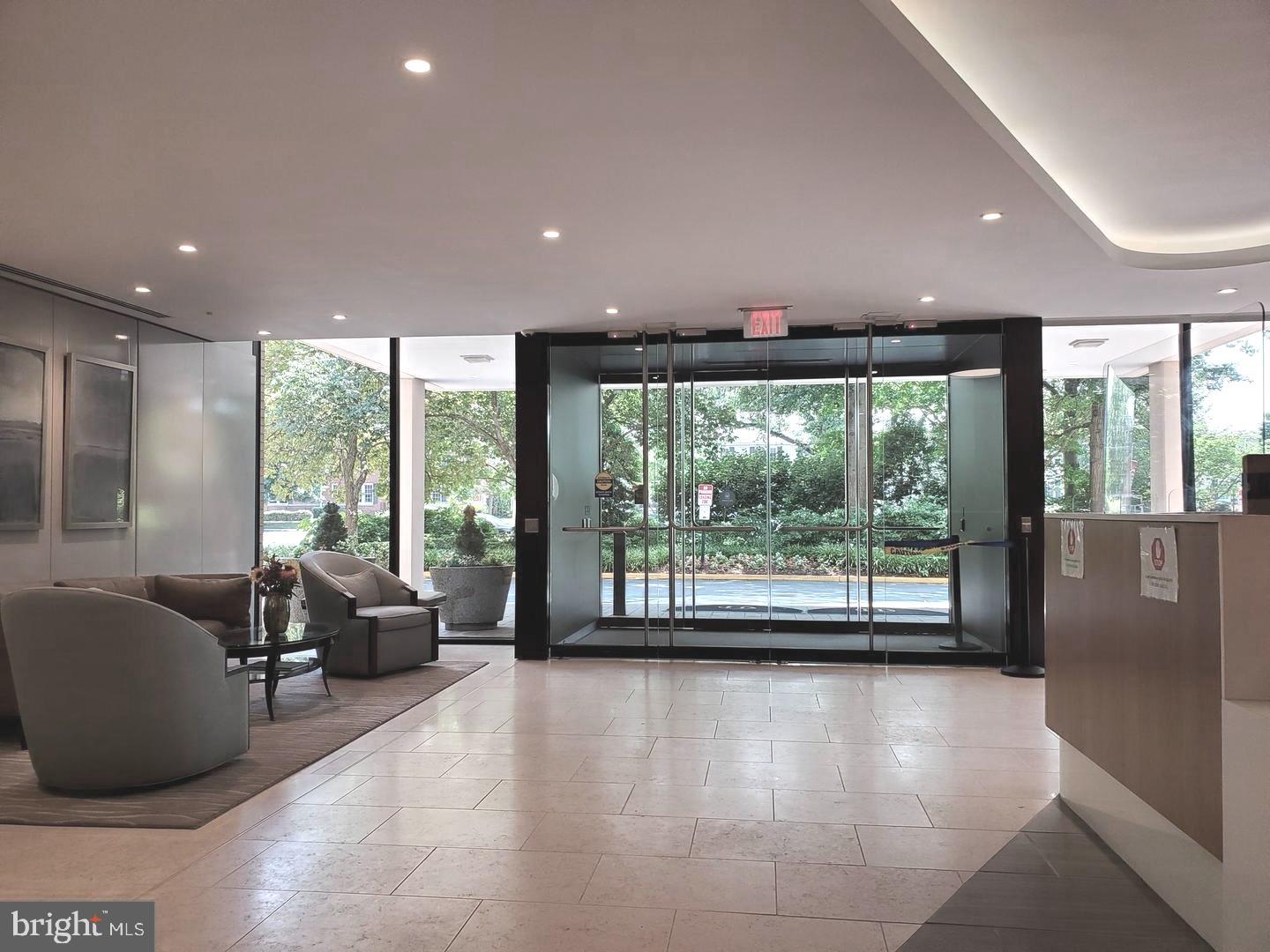 4141 North Henderson Road, Unit 801 Arlington, VA 22203 - Photo 13 of 65 Lobby