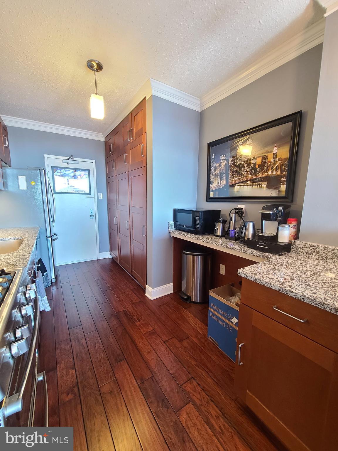 4141 North Henderson Road, Unit 801 Arlington, VA 22203 - Photo 29 of 65 2nd entrance/exit door off kitchen