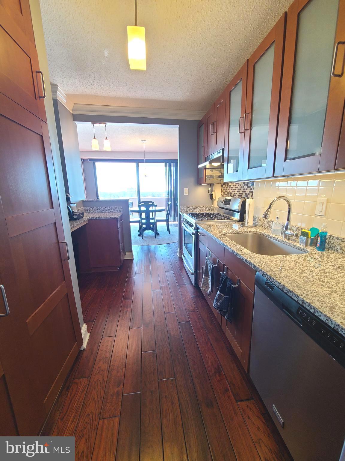 4141 North Henderson Road, Unit 801 Arlington, VA 22203 - Photo 31 of 65