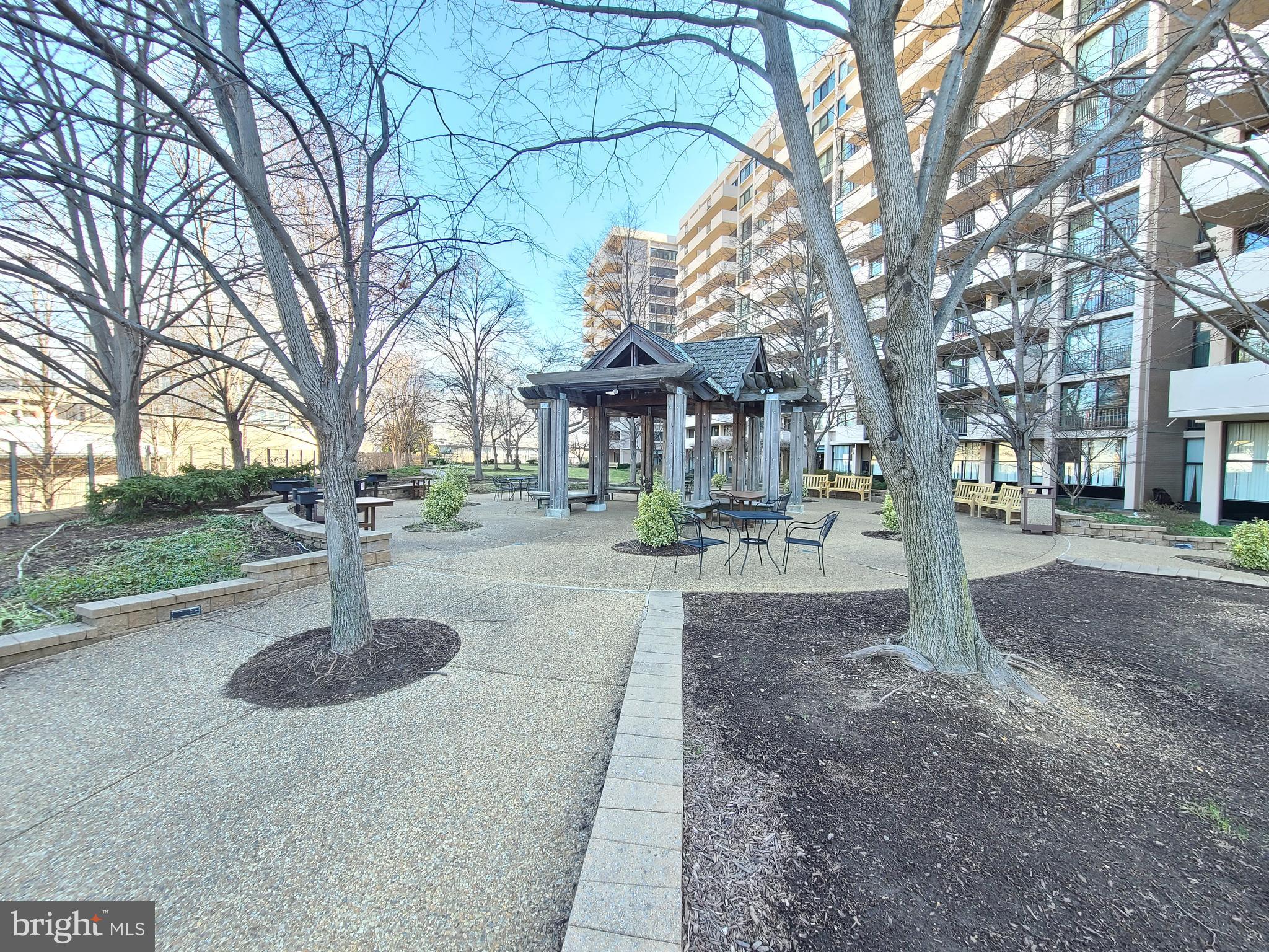 4141 North Henderson Road, Unit 801 Arlington, VA 22203 - Photo 57 of 65