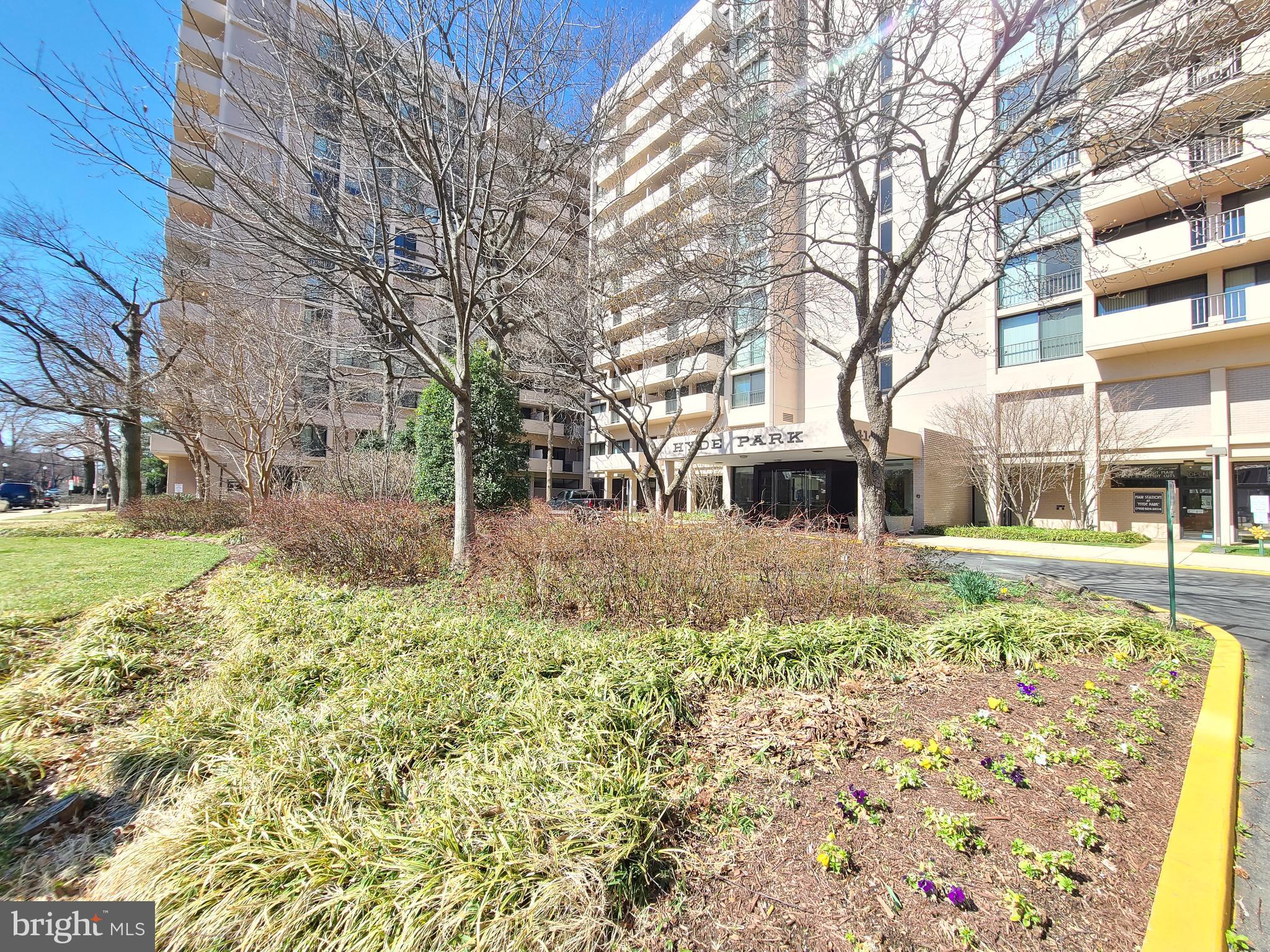 4141 North Henderson Road, Unit 801 Arlington, VA 22203 - Photo 6 of 65 Beautiful landscape