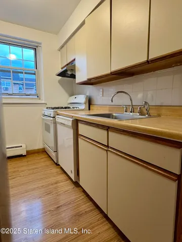 $272,000 | 414 Maryland Avenue, Unit 2A | Rosebank