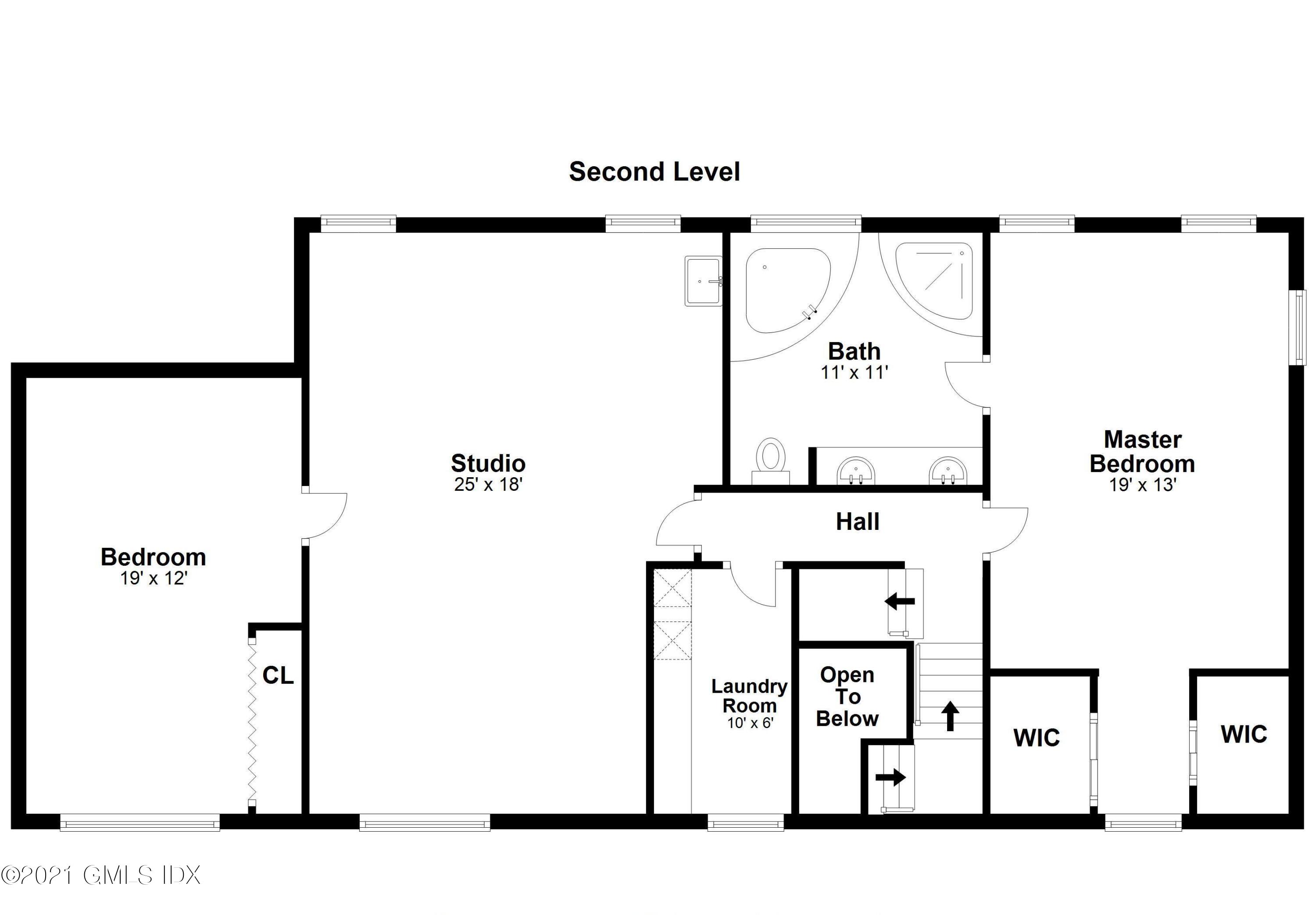 3 Old Wagon Road Old Greenwich, CT 06870 - Photo 37 of 37 a picture of a wall with a mirror