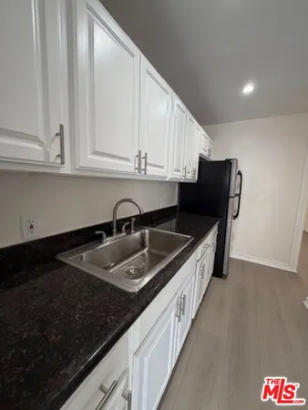 $1,895 | 1717 South Burlington Avenue, Unit 4, Los Angeles, CA 90006