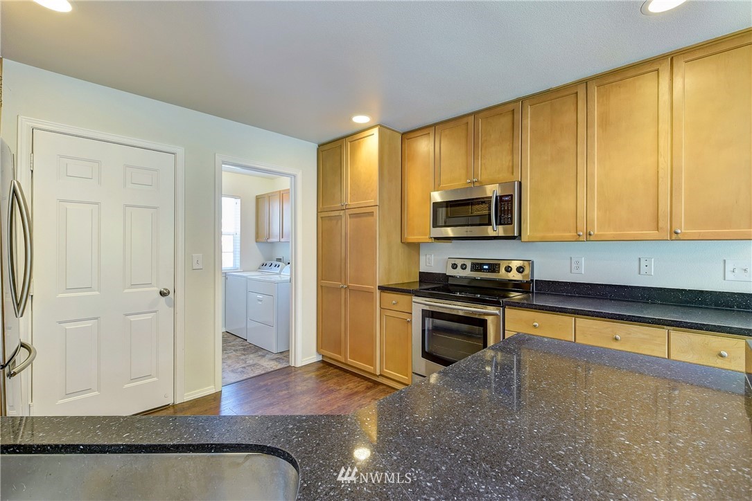 19144 110th Place Southeast Renton, WA 98055 - Photo 12 of 24 Gallery Image 12