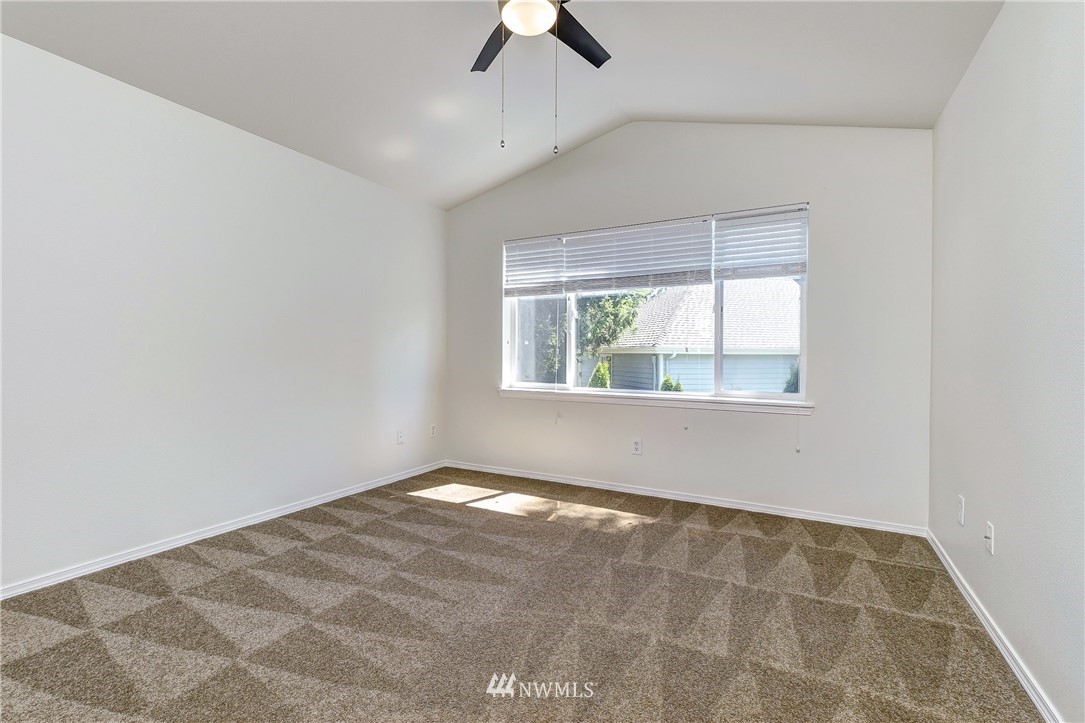 19144 110th Place Southeast Renton, WA 98055 - Photo 14 of 24 Gallery Image 14