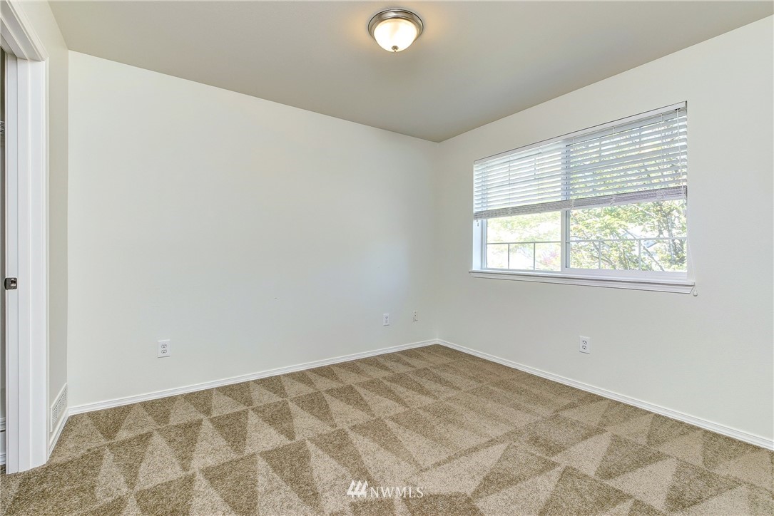 19144 110th Place Southeast Renton, WA 98055 - Photo 17 of 24 Gallery Image 17