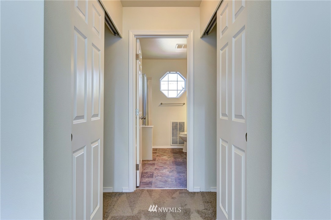 19144 110th Place Southeast Renton, WA 98055 - Photo 21 of 24 Gallery Image 21