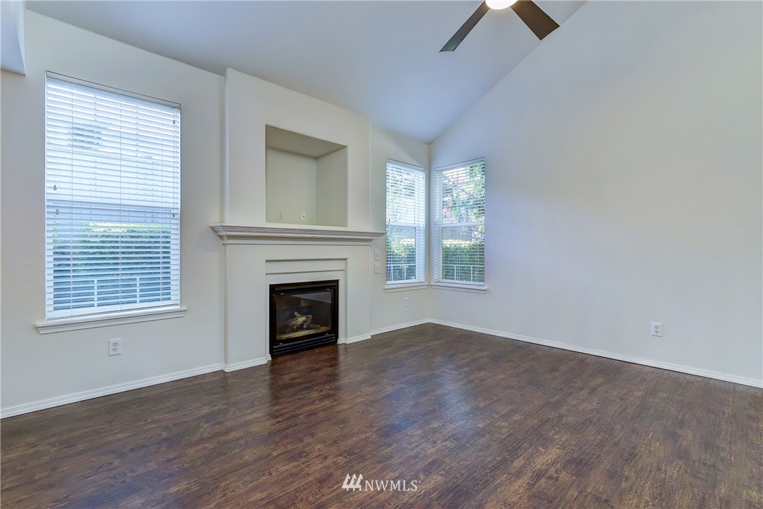19144 110th Place Southeast Renton, WA 98055 - Photo 7 of 24 Gallery Image 7