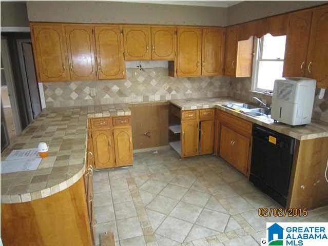 394 Spring Trail Warrior, AL 35180 - Photo 7 of 20