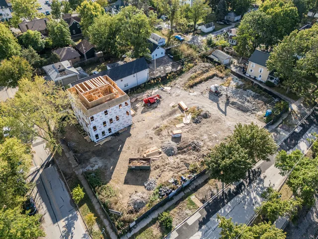 $899,990 | 328 4th Street, Naperville, IL 60540