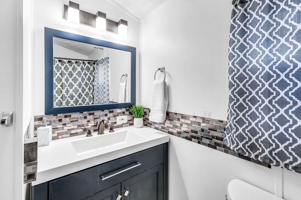 93 Grochmal Avenue, Unit 96 Springfield, MA 01151 - Photo 10 of 18 Gallery Image 10