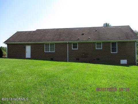 320 Peg Leg Road Magnolia, NC 28453 - Photo 3 of 15 rear view
