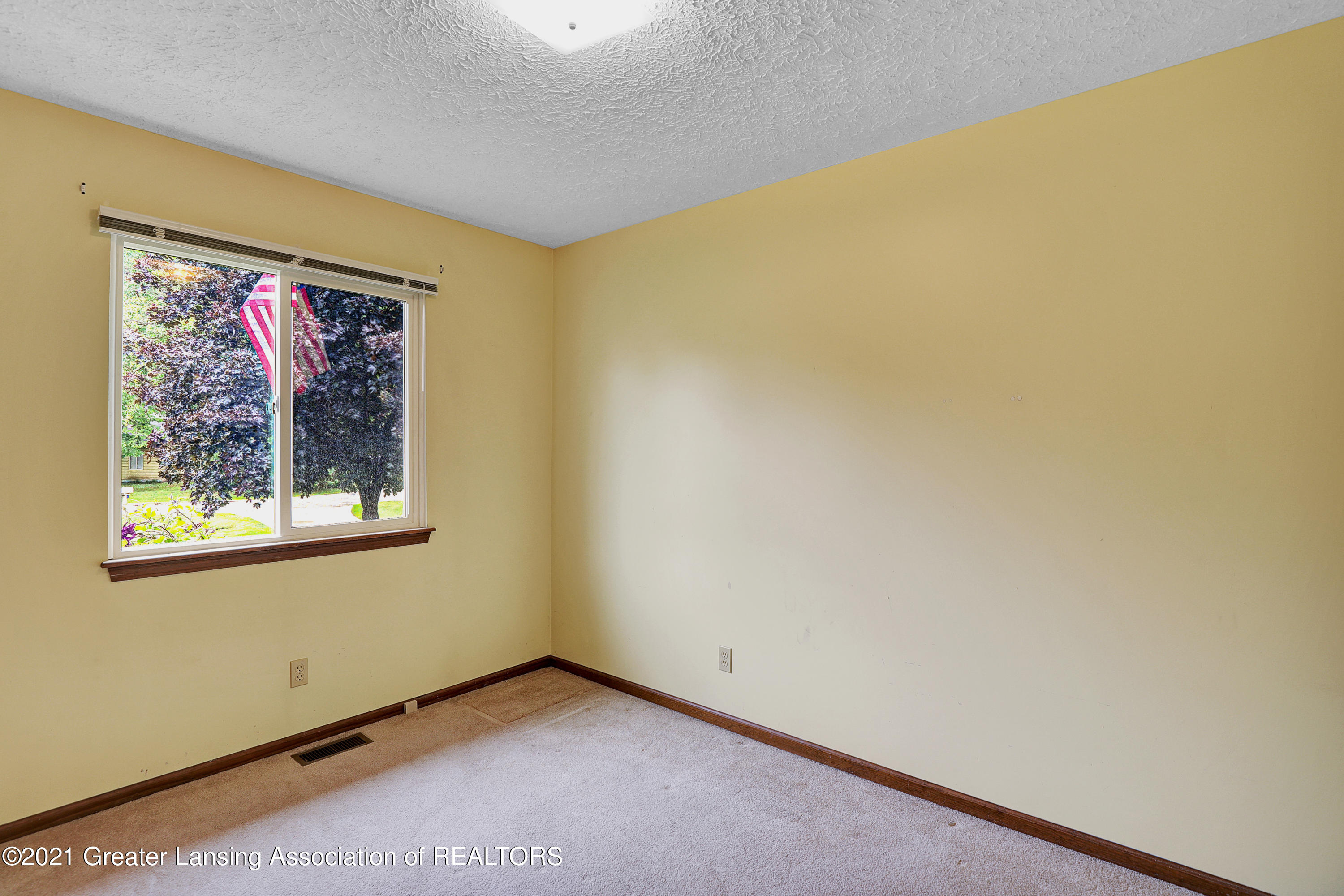 1684 Pepper Ridge Drive Haslett, MI 48840 - Photo 13 of 29 9I3A1131