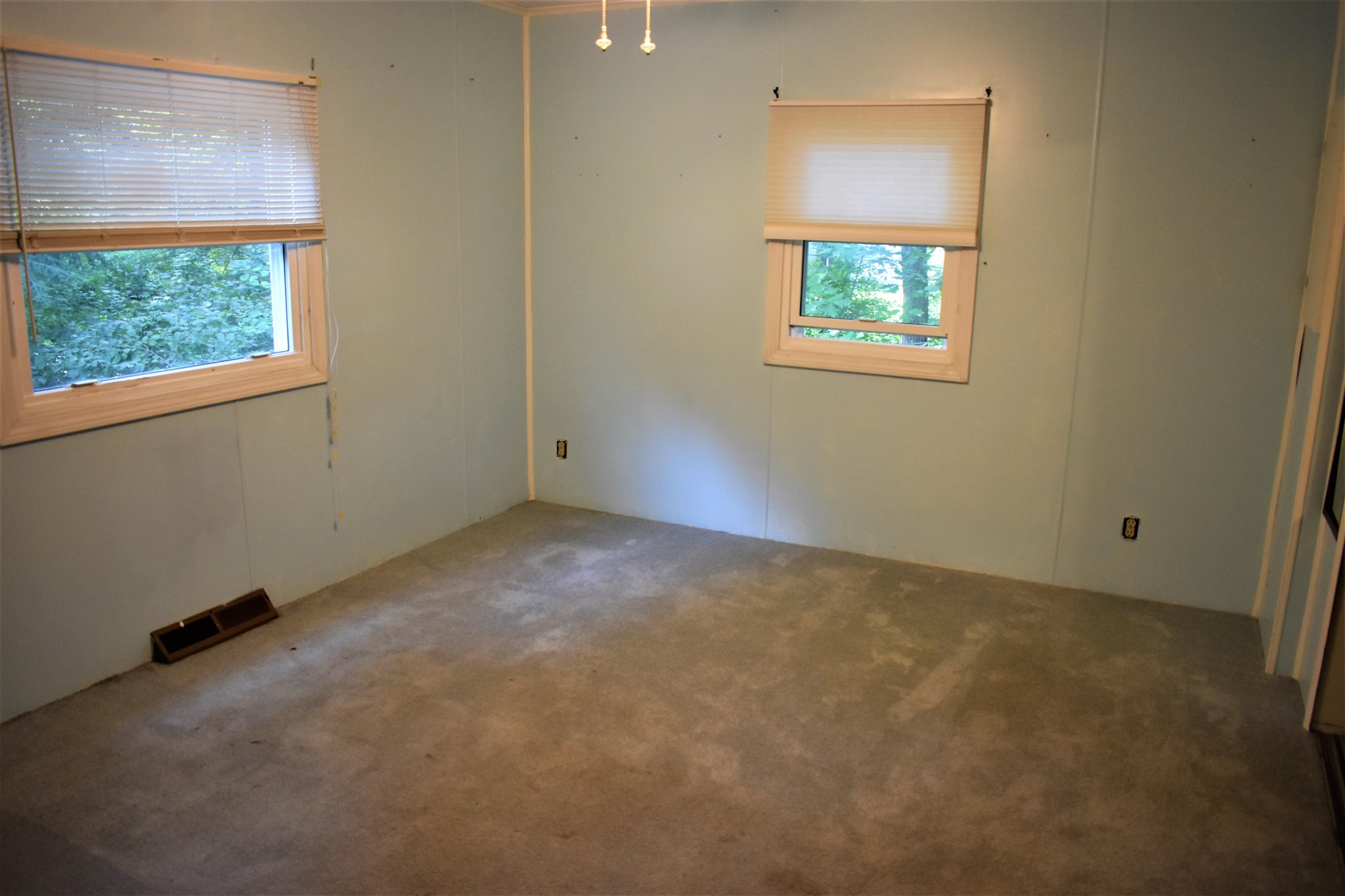 6 Matthew Road Hooksett, NH 03106 - Photo 9 of 23 Gallery Image 9