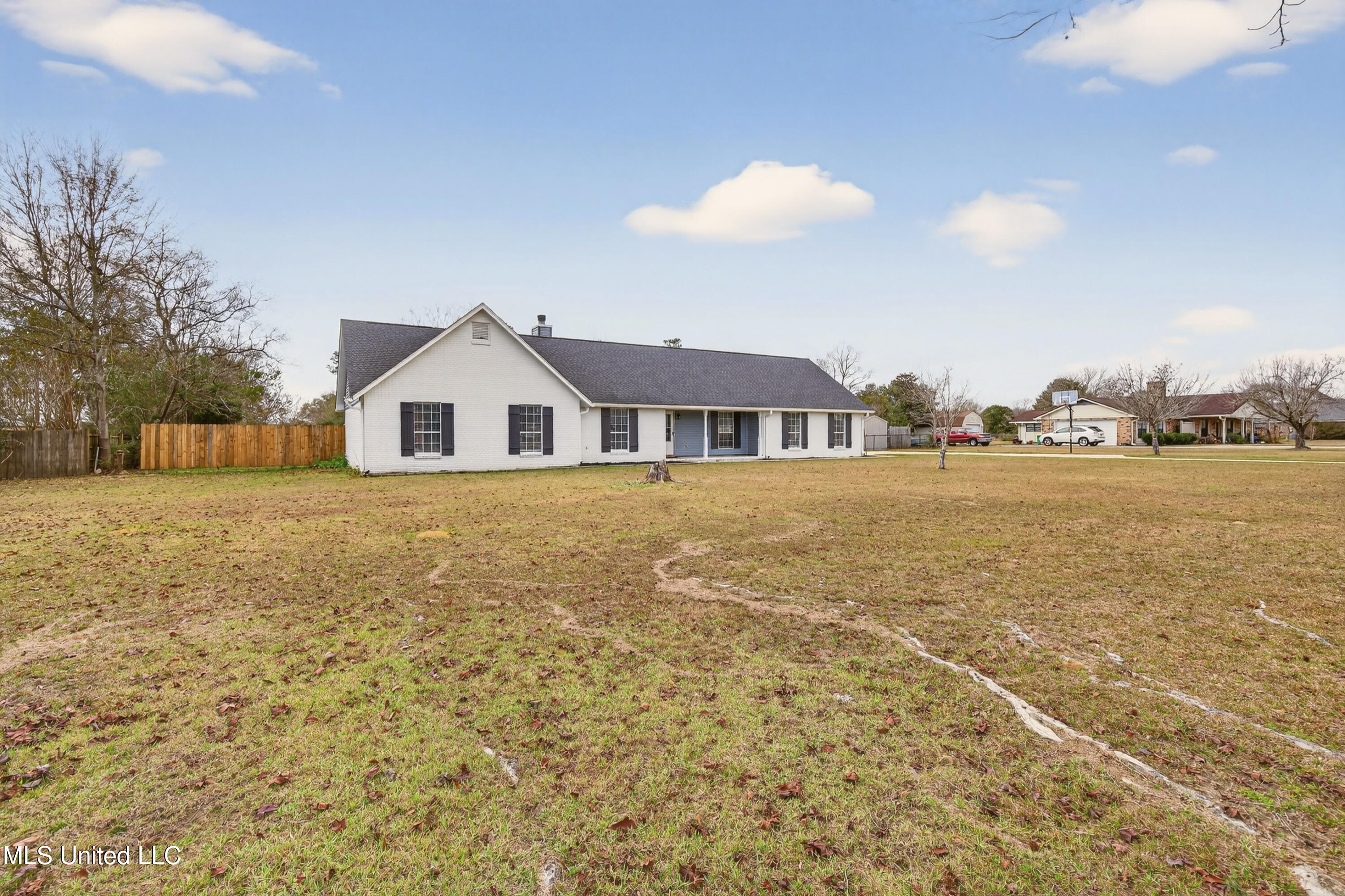 15517 Shriners Boulevard Biloxi, MS 39532 - Photo 2 of 43 15517ShrinersBlvd-2