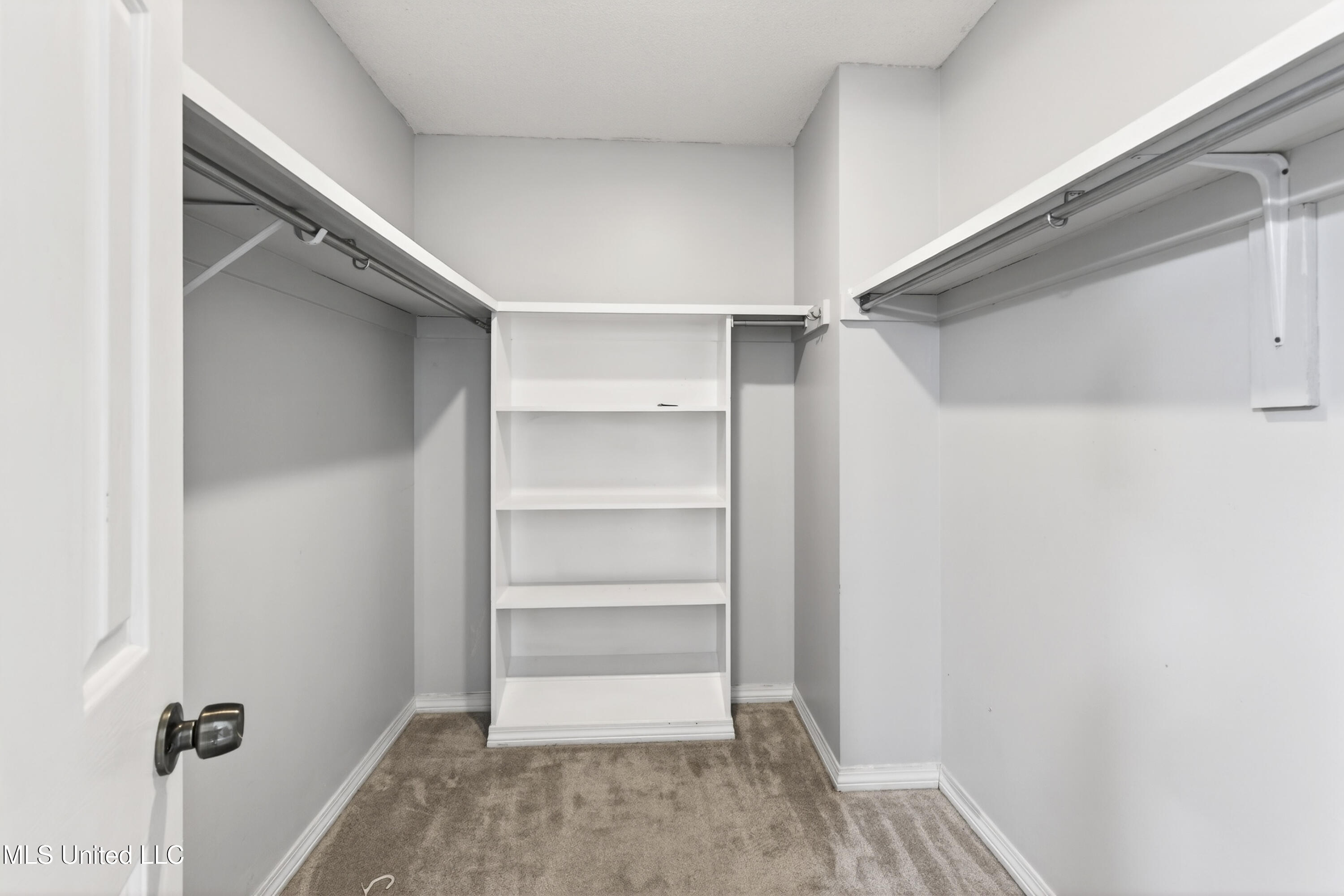 15517 Shriners Boulevard Biloxi, MS 39532 - Photo 21 of 43 15517ShrinersBlvd-21