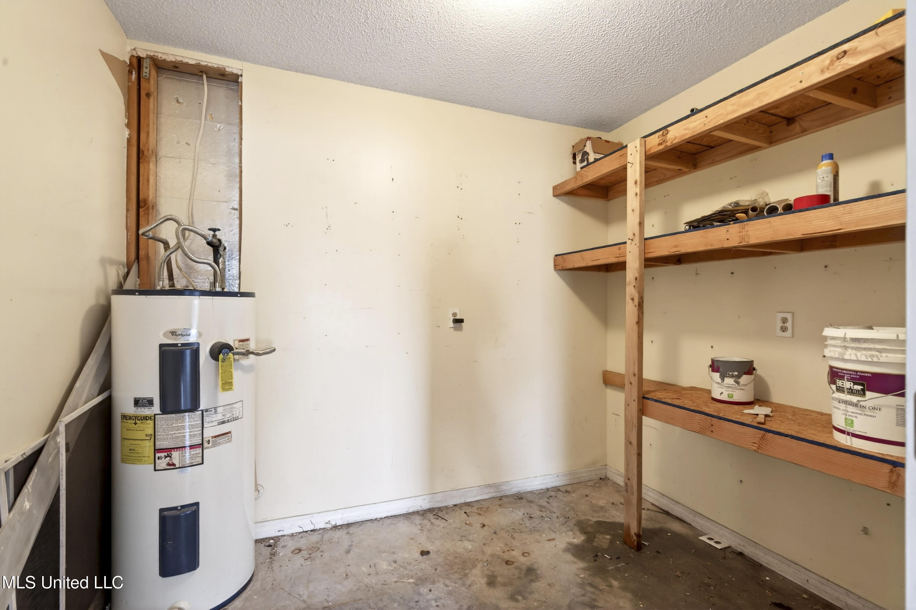 15517 Shriners Boulevard Biloxi, MS 39532 - Photo 29 of 43 15517ShrinersBlvd-29