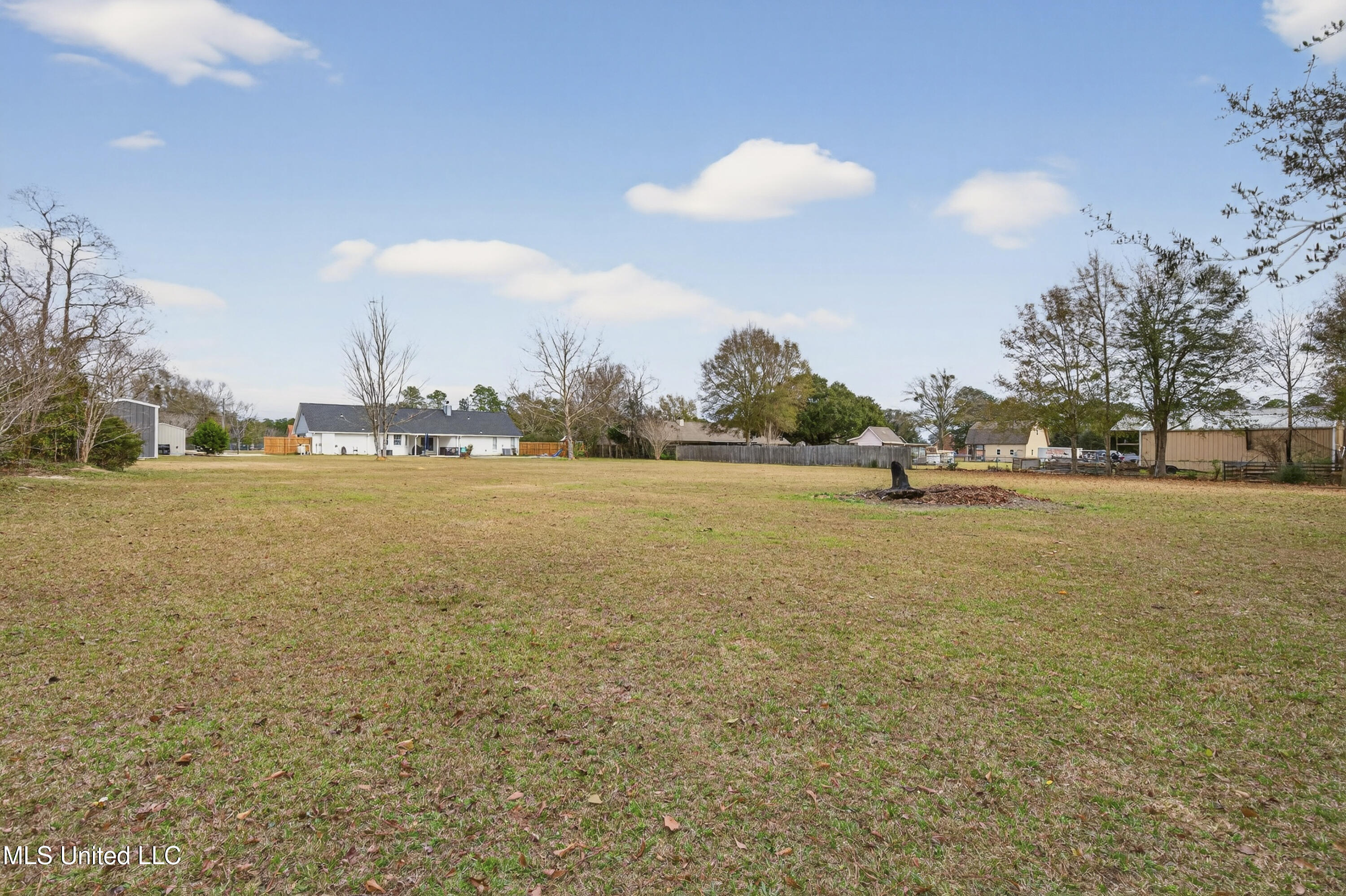 15517 Shriners Boulevard Biloxi, MS 39532 - Photo 35 of 43 15517ShrinersBlvd-35